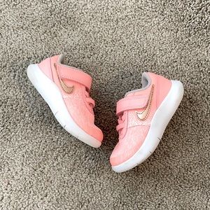 Nike Toddler Girls Pink Velcro Running Shoes